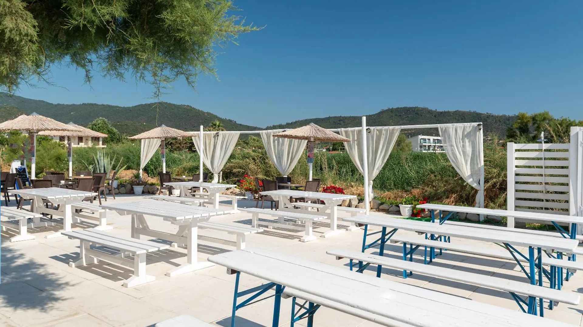 Hotel Pontos Sarti