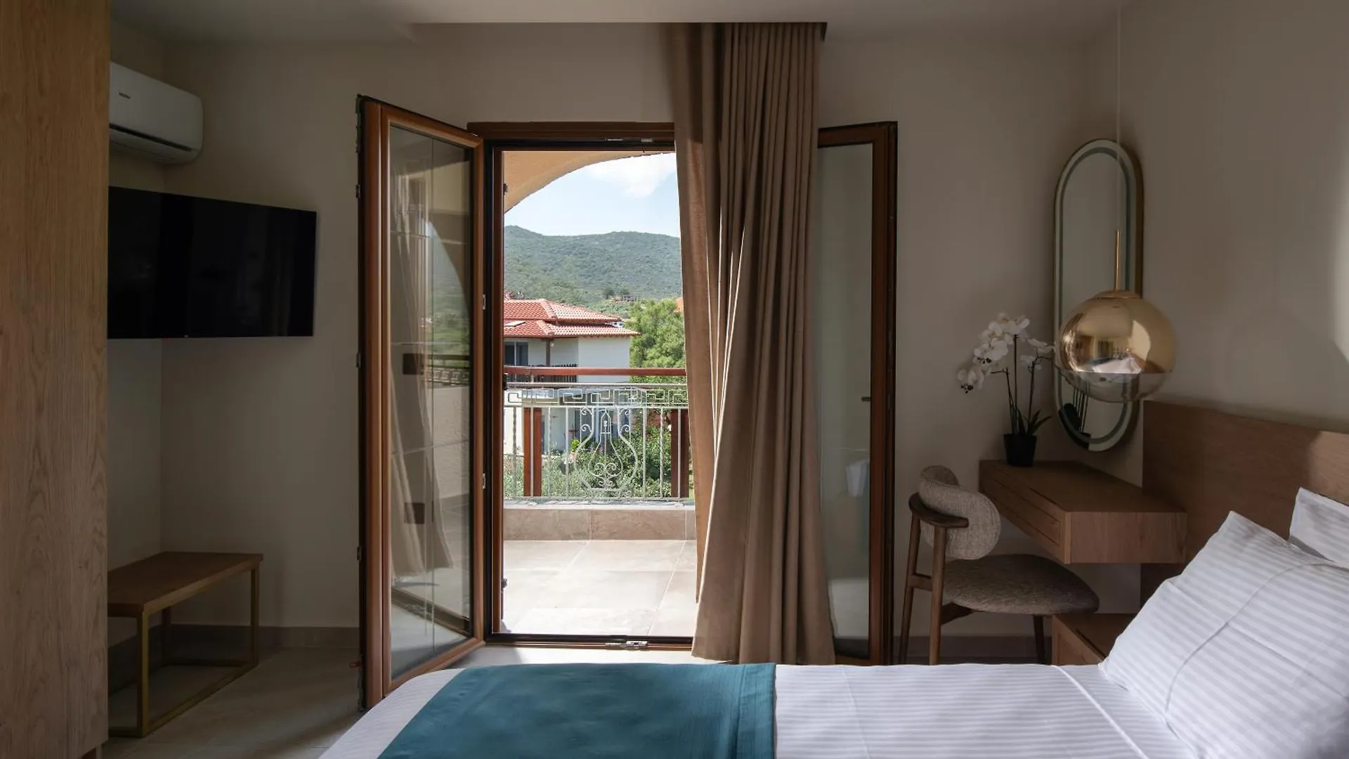 Hotel Pontos Sarti 3*,